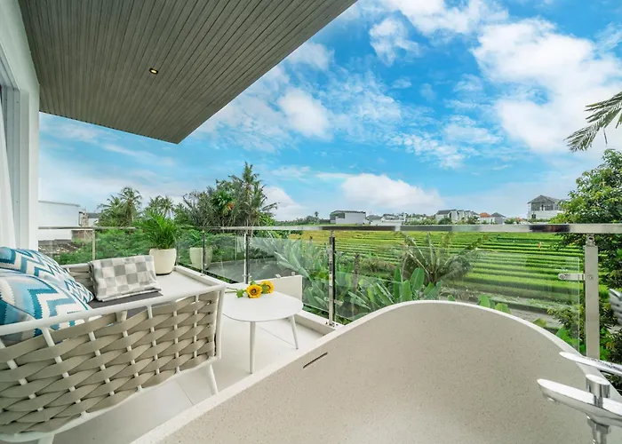 Modern Designer Canggu, Private Pool, Ricefield Views, Family And Group
