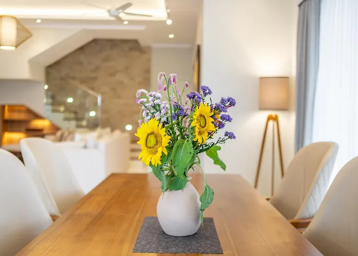 Modern Designer Canggu, Private Pool, Ricefield Views, Family And Group Denpasar (Bali)
